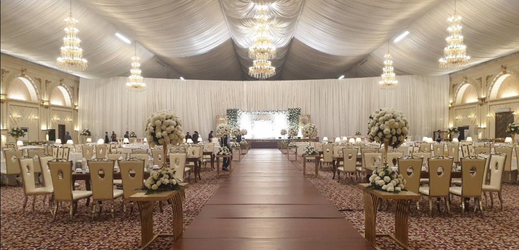 Grand reception hall at Grace Marquee G2 Sialkot decorated for a high-end Pakistani wedding event.